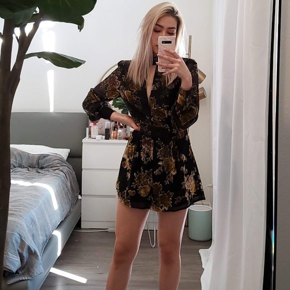 ASTR the Label RACHEL ROMPER (SIZE SMALL) - Picture 4 of 5